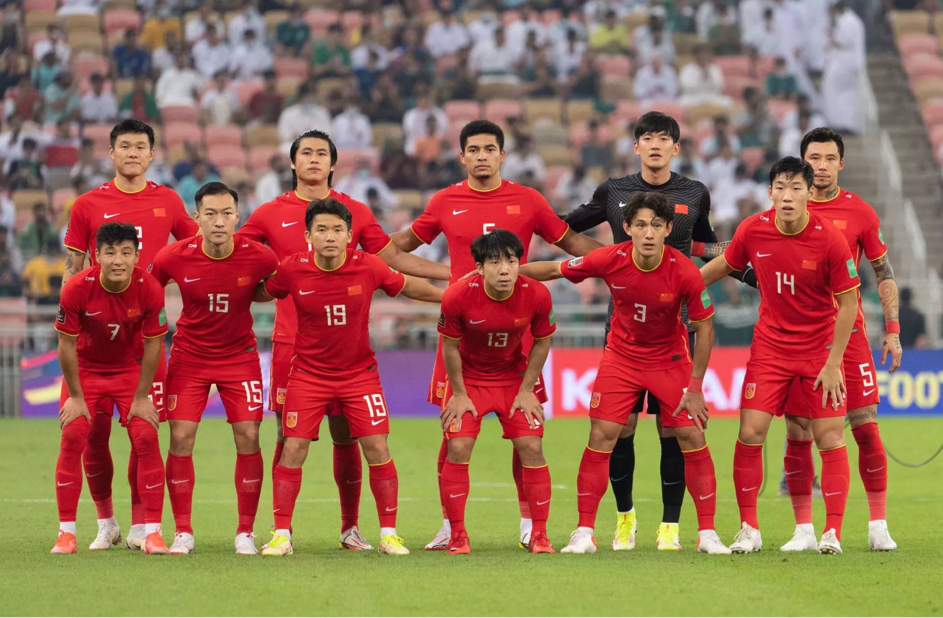 关于国内足球联赛魅力无限，球队实力不断提升的信息